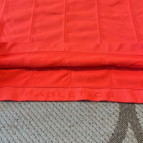 Fabletics Delta Seamless Tank, hot orange - Picture 10 of 17